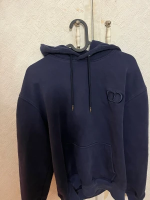 Cd hoodie  - Väldigt bra skick och kvalitet kan bytas och kan sänkas vid snabba äfferer 