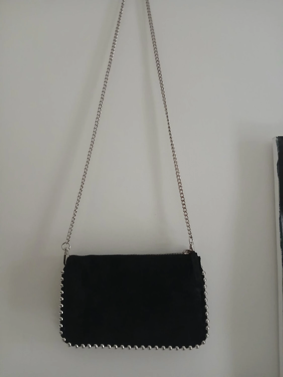 Svart axelväska med kedja från Zara - 1