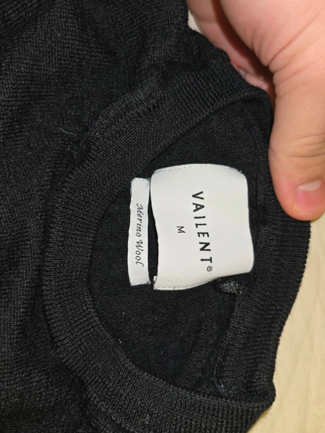 Svart merinoullströja från Vailent - 1