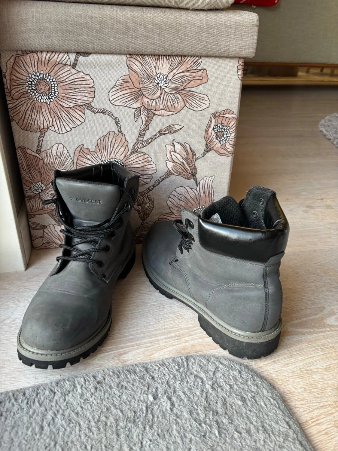 Grå boots från Everest med snörning - 2