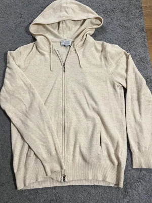 Almqvist clothing - Cashmere tröja storlek M/s