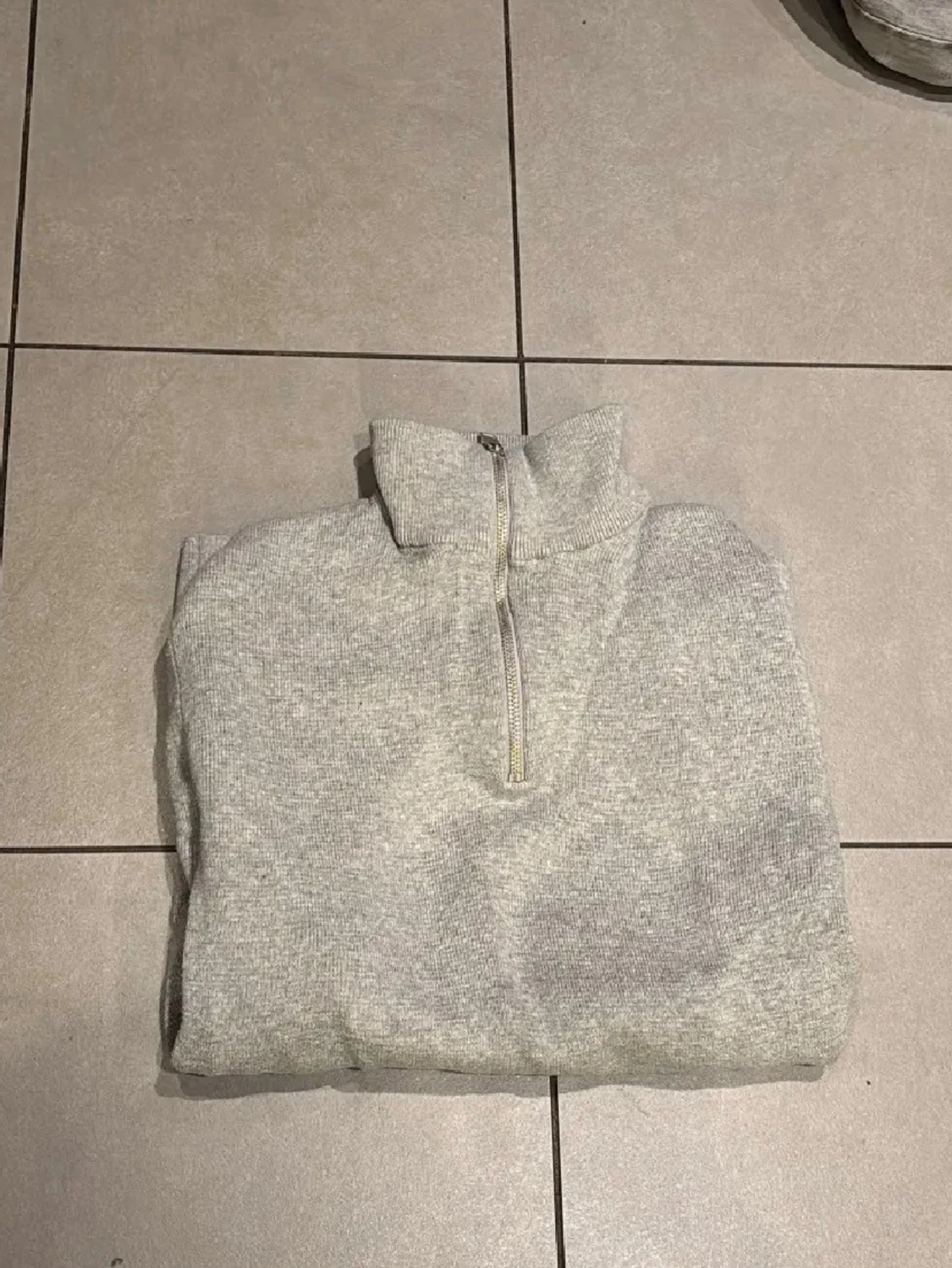 Grå stickad half zip-tröja för ett riktigt bra pris! - 1