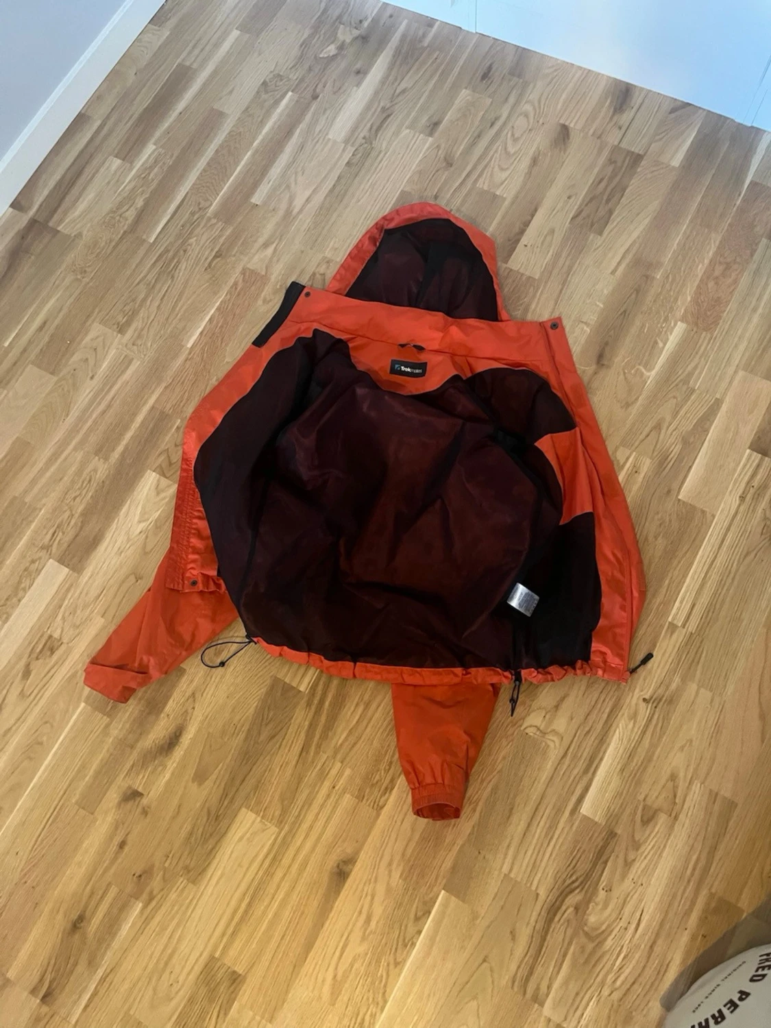 Orange regnjacka - 4