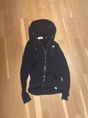 les deux tröja - Zip up tröja med hoodie. Kom dm om du har några frågor