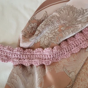 Hårband - virkad - Gullig virkat hårband av mig!😊 bomull+Merinoull.