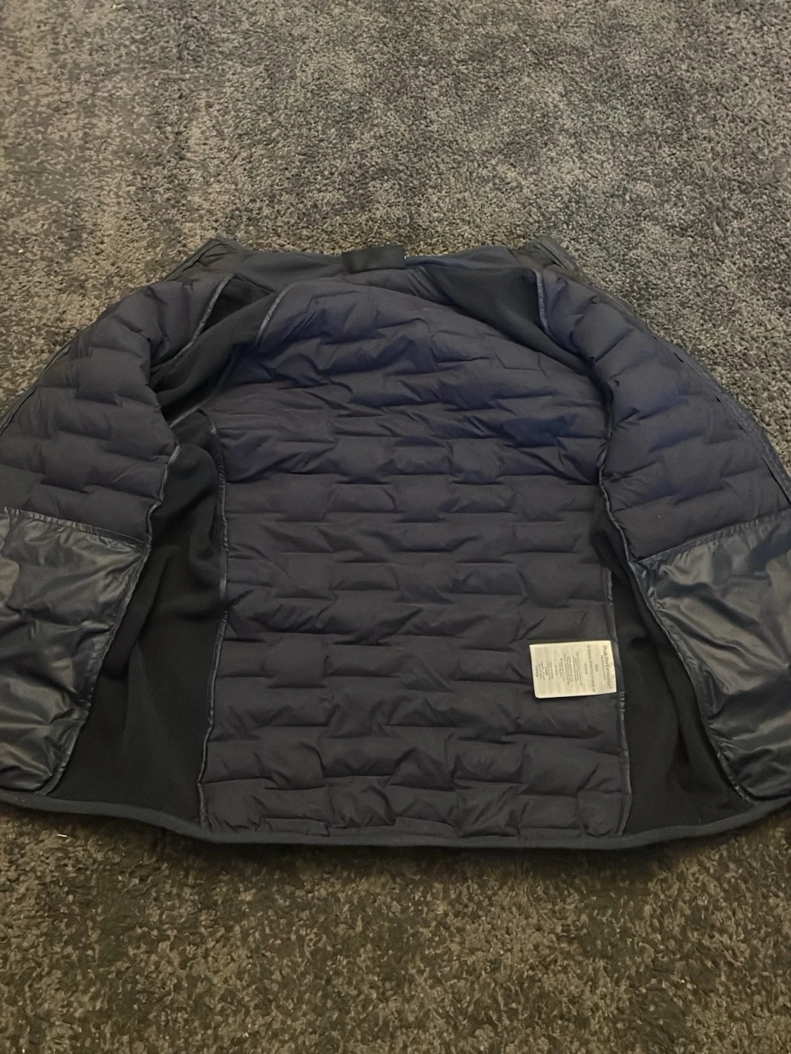 Mörkblå quiltad jacka Peak Performance - 2