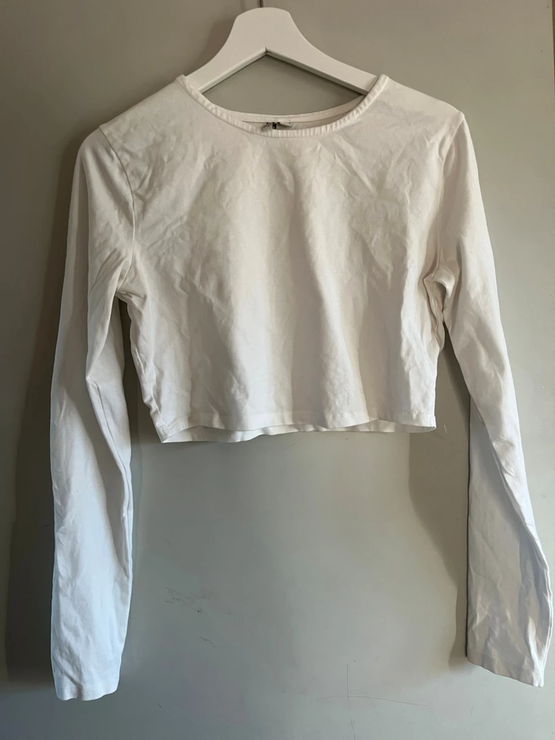Vit croppad långärmad topp NLY Trend - 2