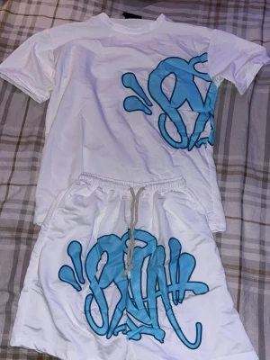 T-shirt shorts set syna world - Fett sett från syna world pris