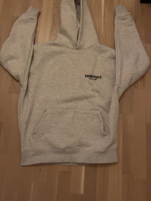 Essentials hoodie - Aldrig använt