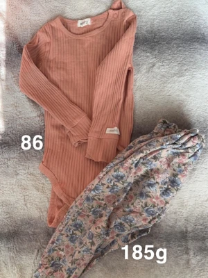 Newbie set - Fint använt skick. Storlek 86