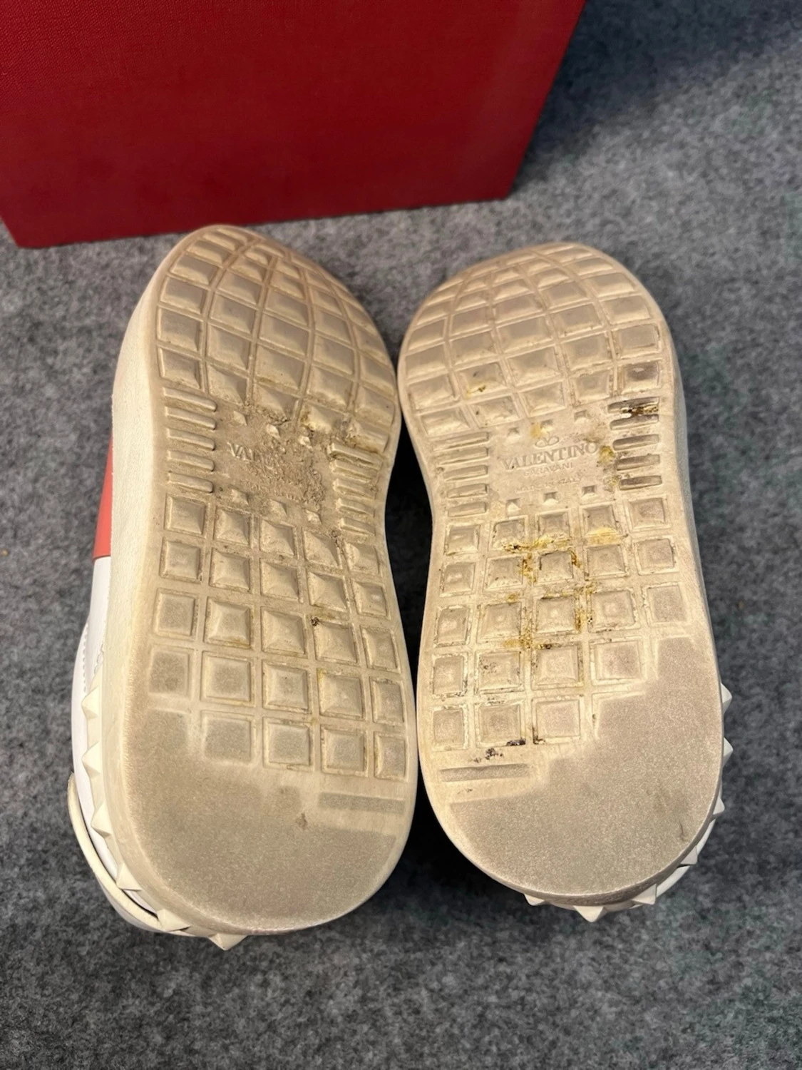 Valentino opens  - 3