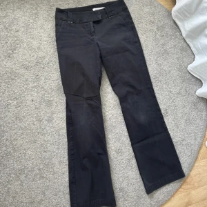 Kostymbyxor  - Kostymbyxor från stockh LM