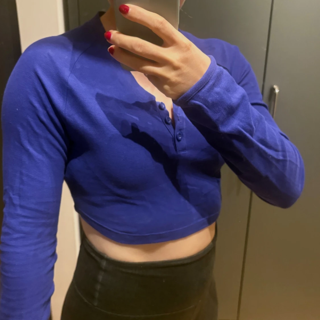 Blå croppad långärmad Gymshark-tröja - 1