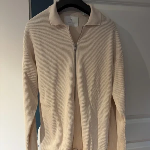 Tröj från jack&jones - Bra skick, knappt använd, storlek S 