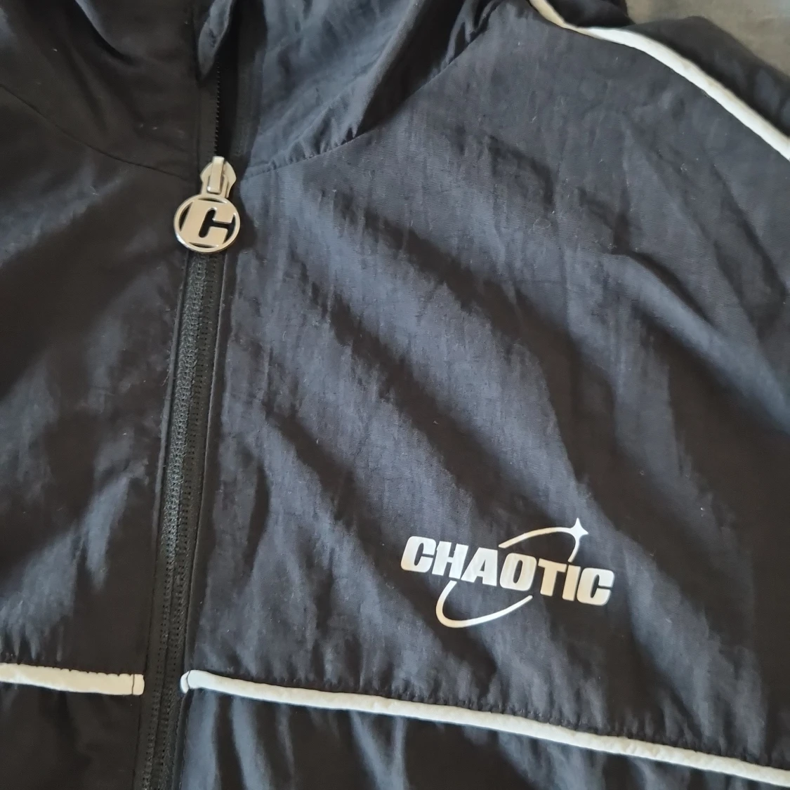 Svart vindjacka från Chaotic - 3