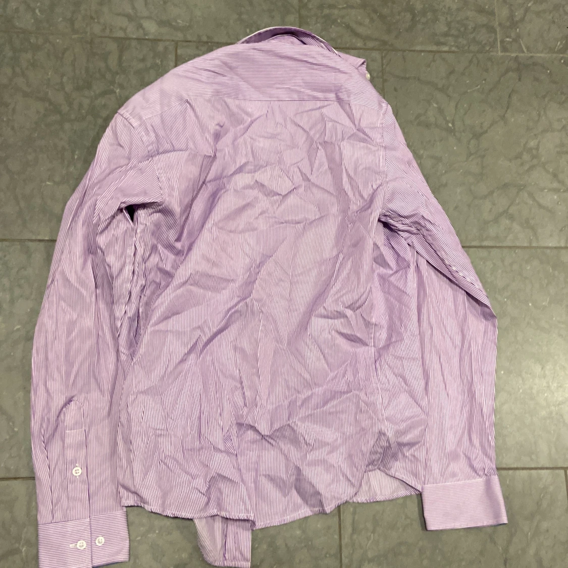 Randig lila skjorta från Bossini - 2