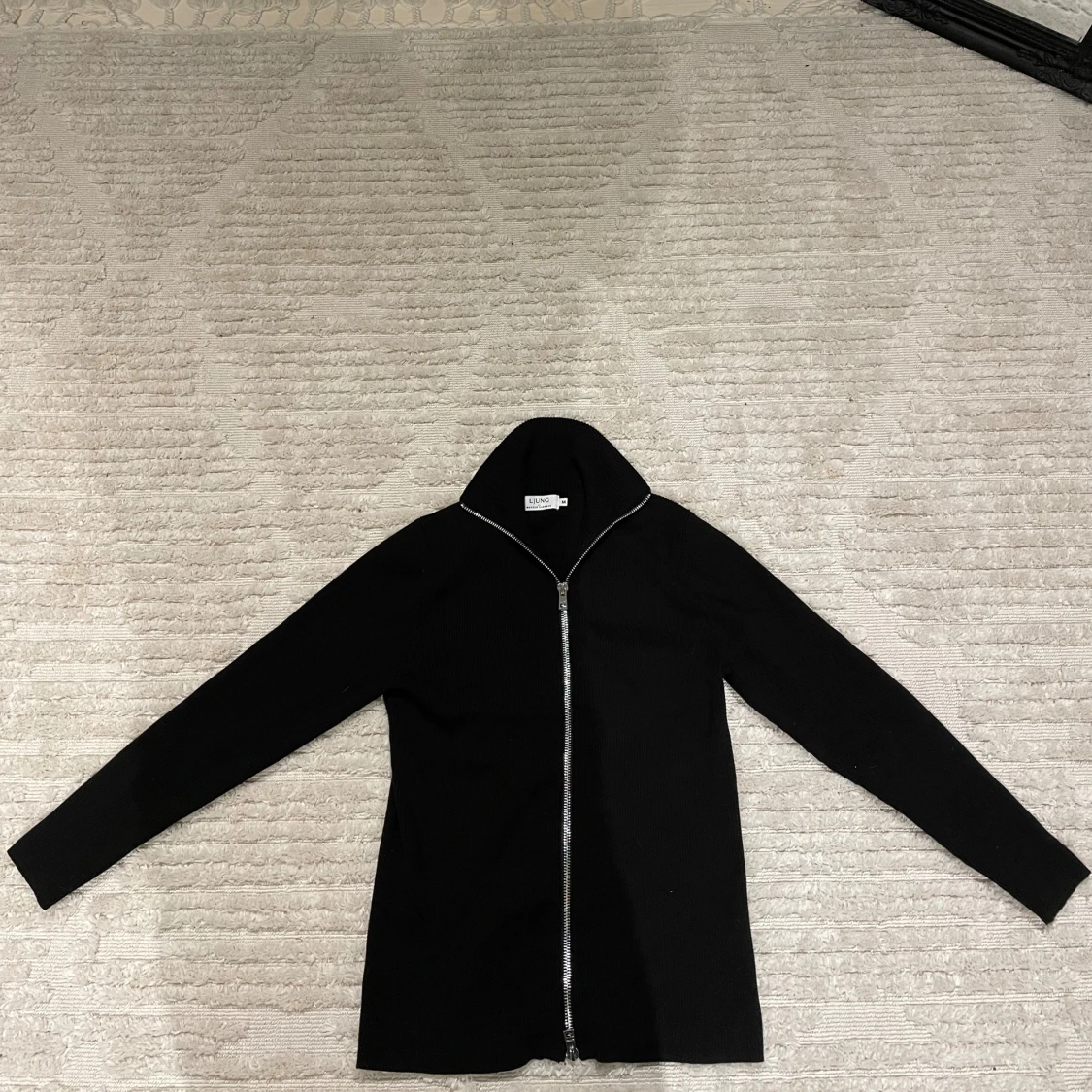 Svart stickad kofta från Ljung - 2