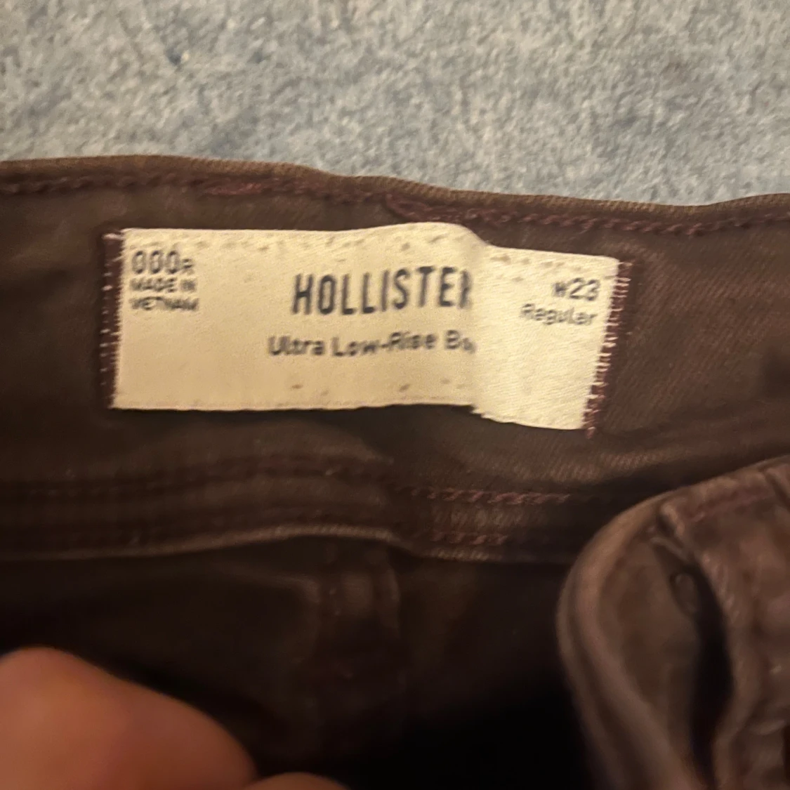Bruna low-rise shorts från Hollister - 3