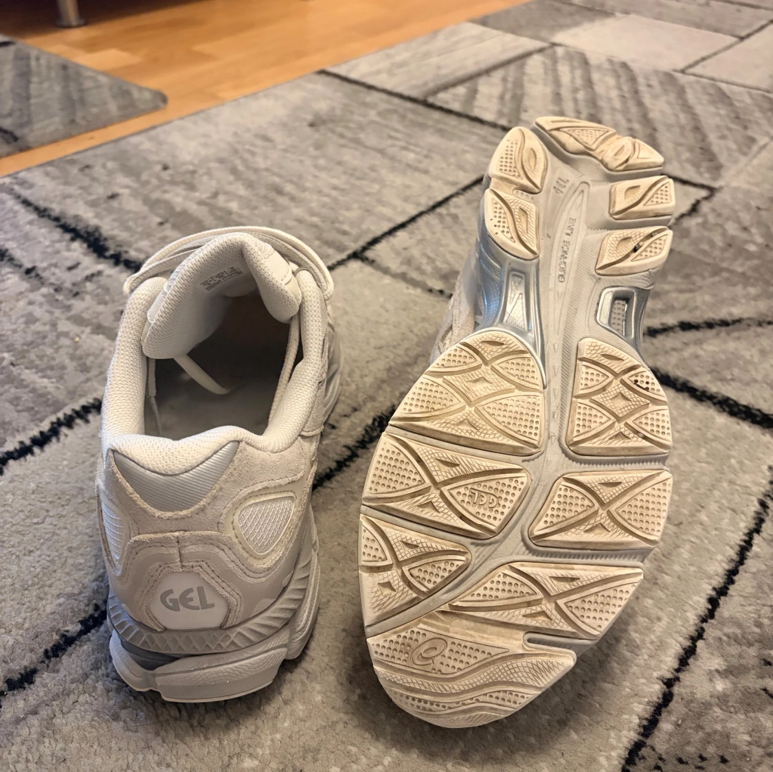 Vita ASICS GEL sneakers (sällsynt) - 2