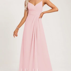 Ljusrosa långklänning med rosett - Använd 1 gång. Har inbyggd BH i bysten. Är 165 o den går precis ner till marken för mig🩷