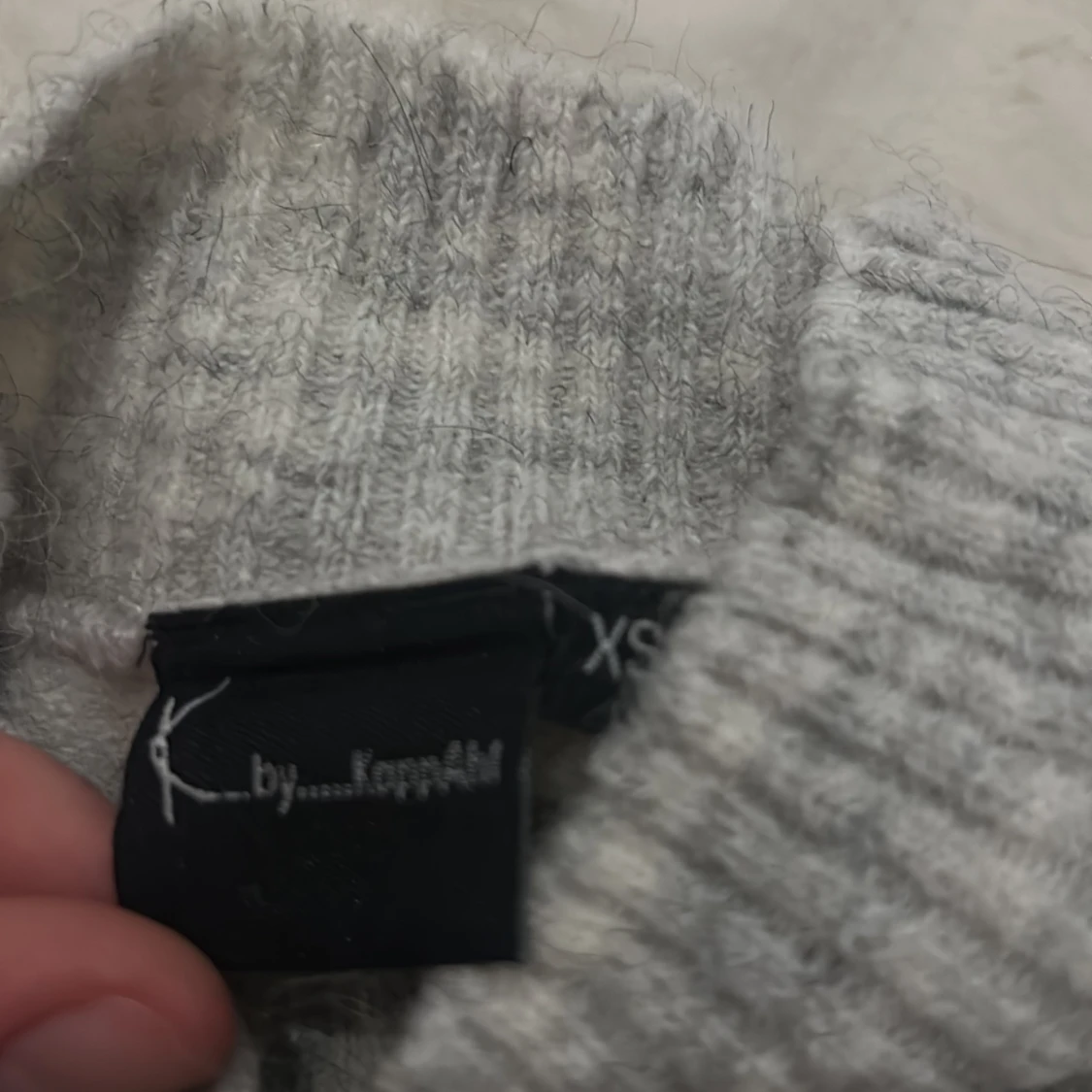 Grå stickad tröja från K by Kappahl - 1