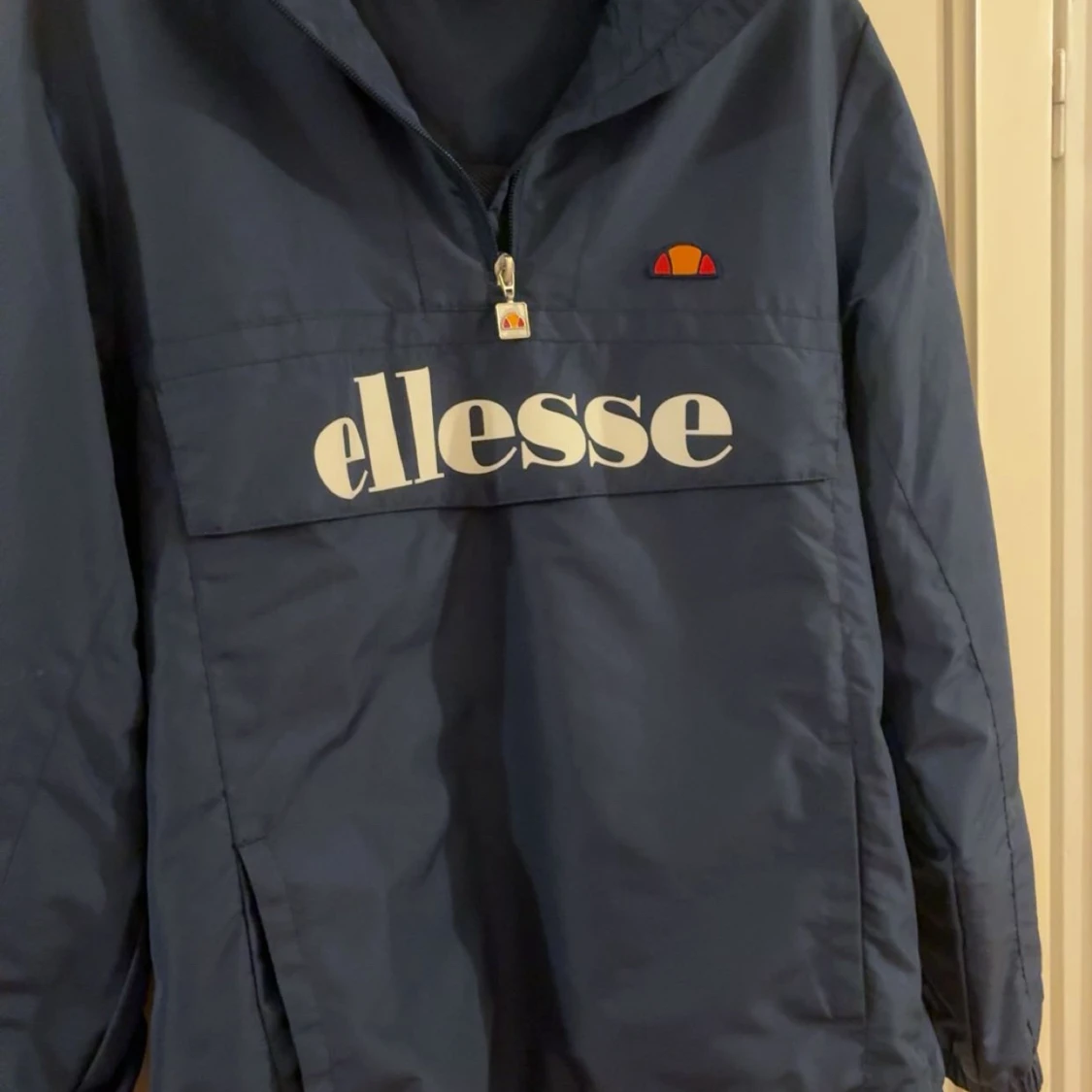 Blå vindjacka från Ellesse - 2