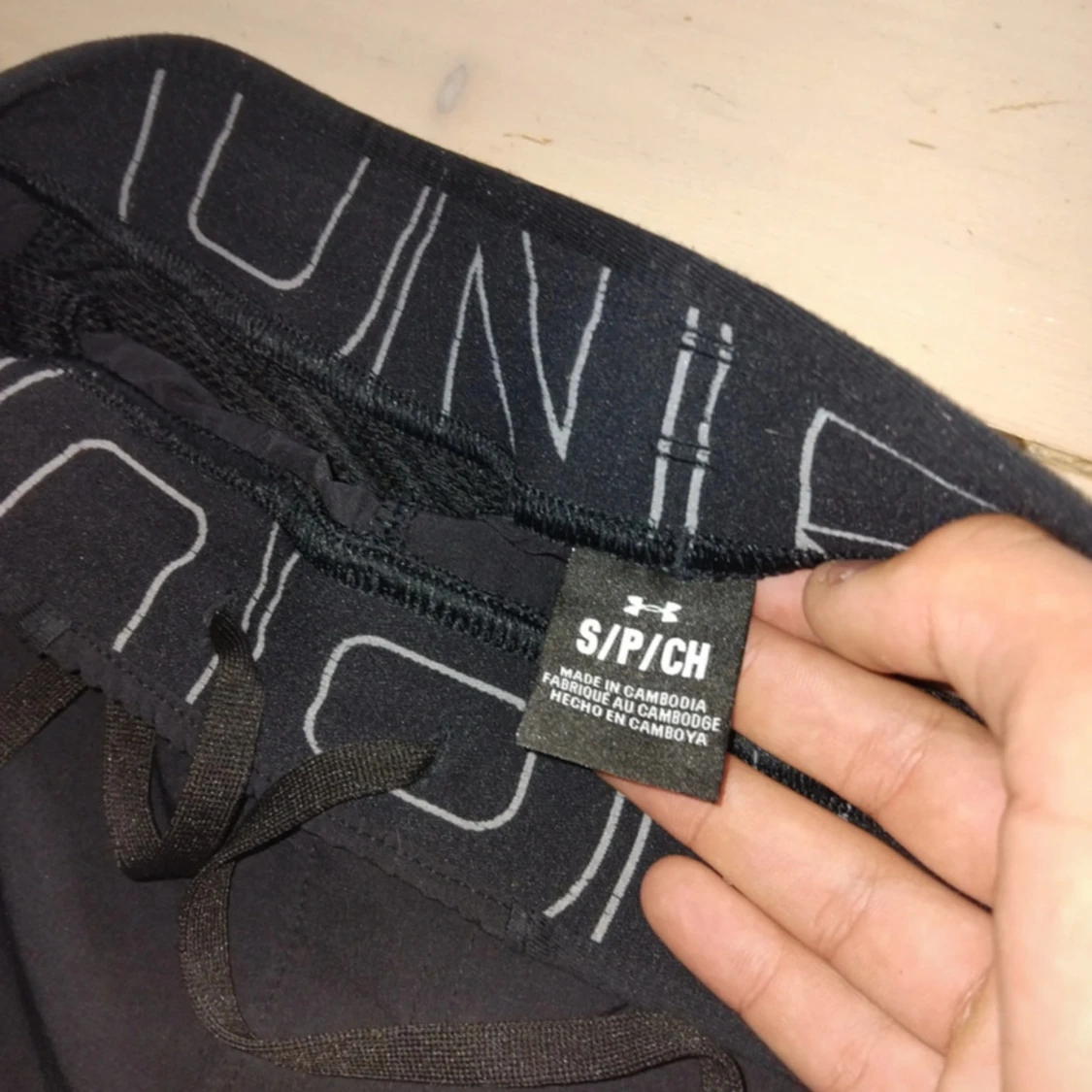 Svarta träningsbyxor från Under Armour - 1