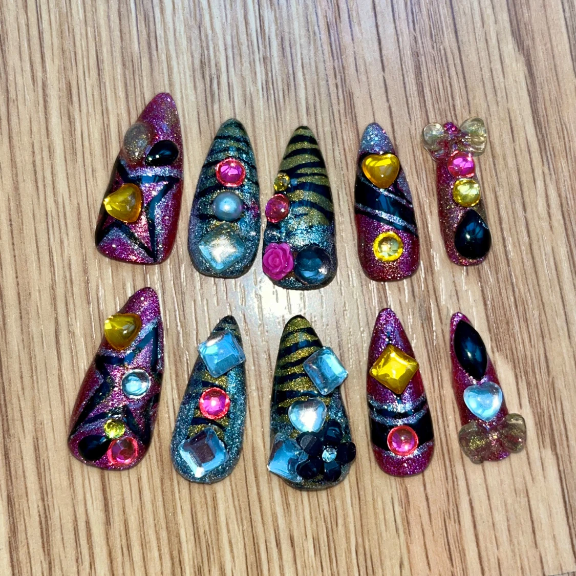 Y2K / Mcbling lösnaglar - 1