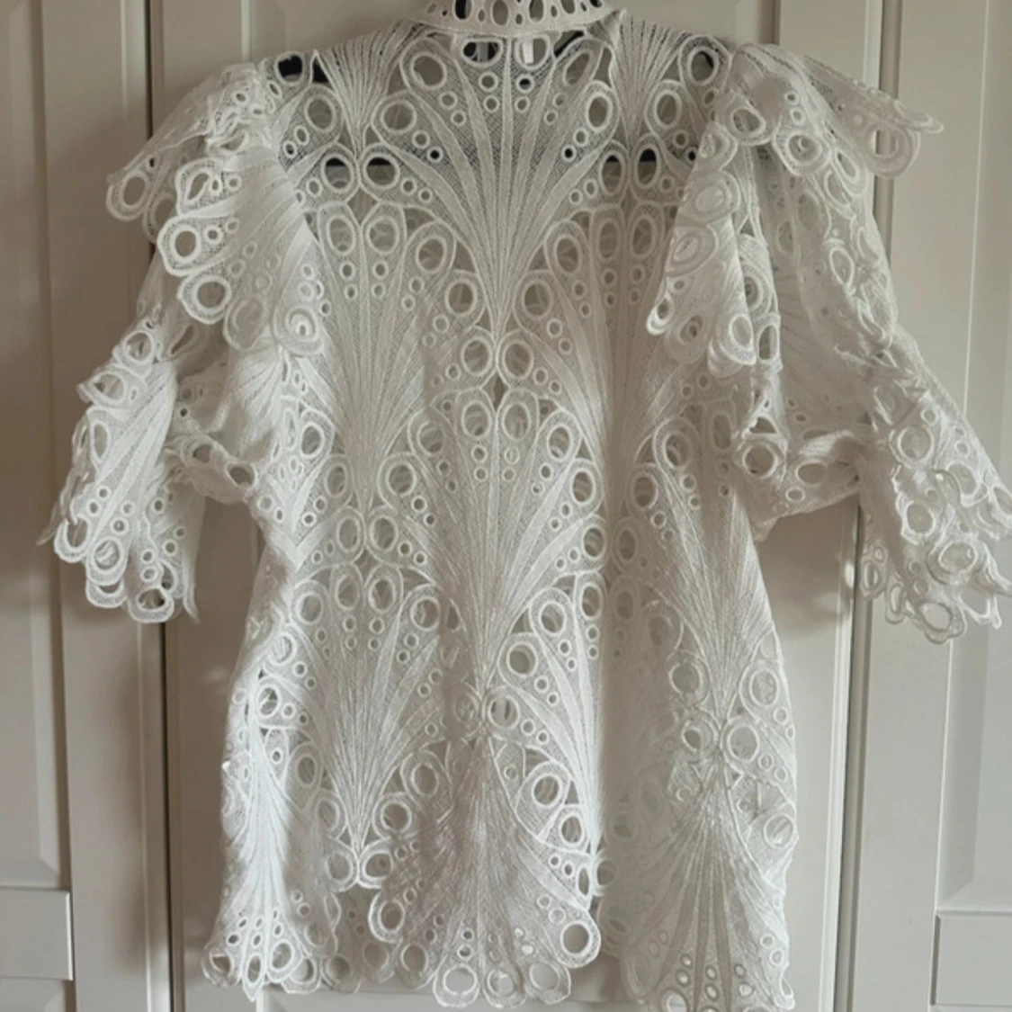 Vit spetsblus från BYIC - 2