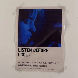 Billie Eilish affisch! - En cool Billie Eilish affisch! Bred 30cm och längd 40cm.