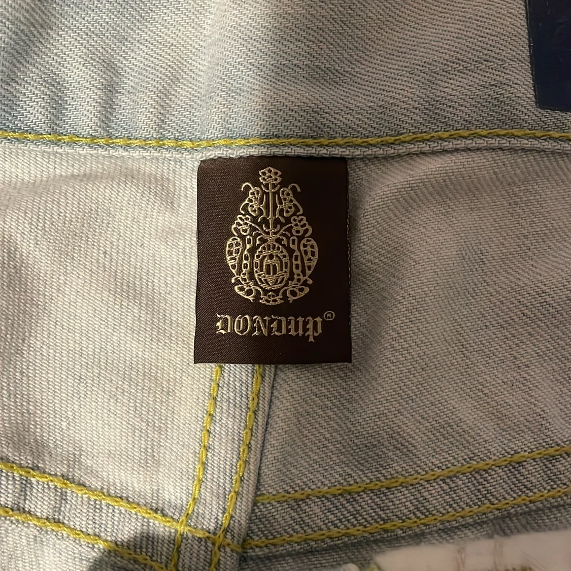 Ljusblåa Dondup jeans - 2