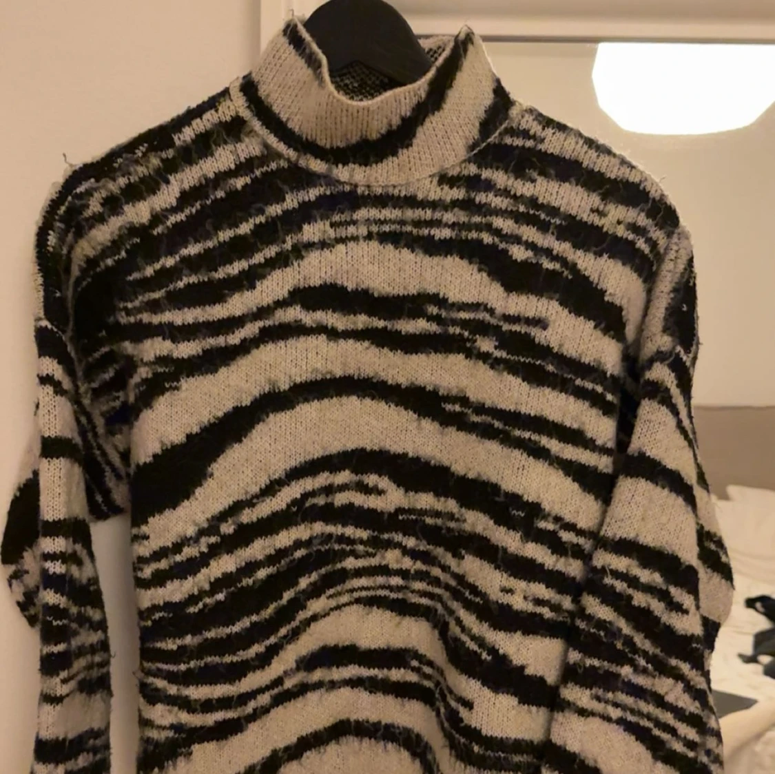 Stickad tröja  - 2