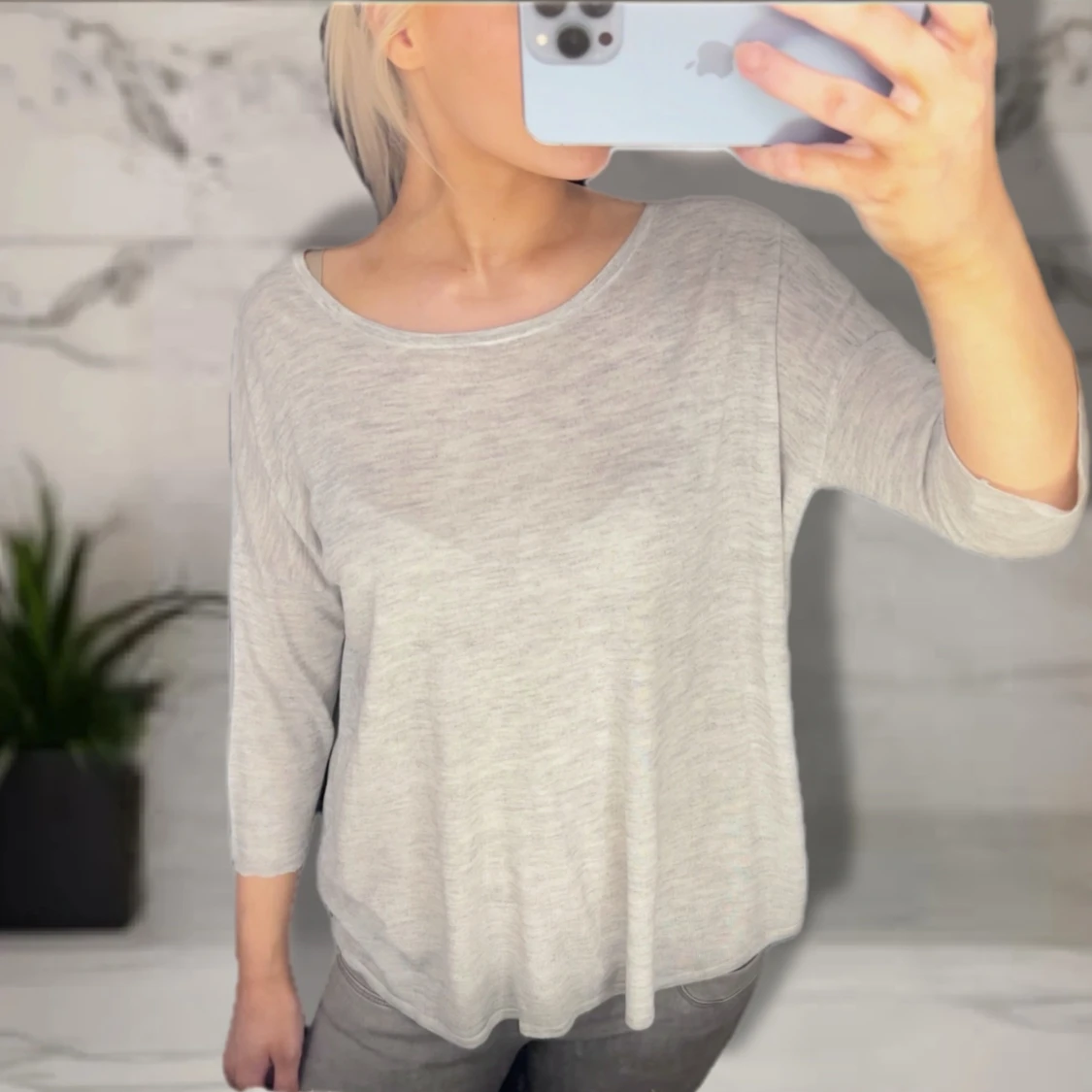 Ljusgrå loose tröja från H&M BASIC