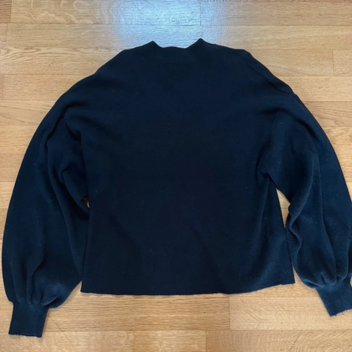 Svart stickad tröja från Vero Moda