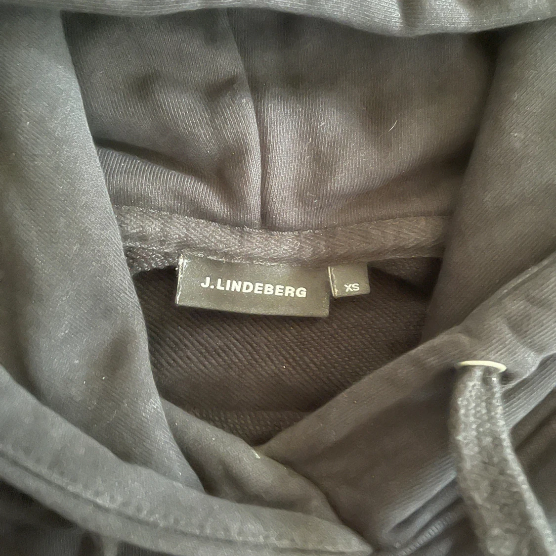 Svart hoodie från J.Lindeberg XS - 2
