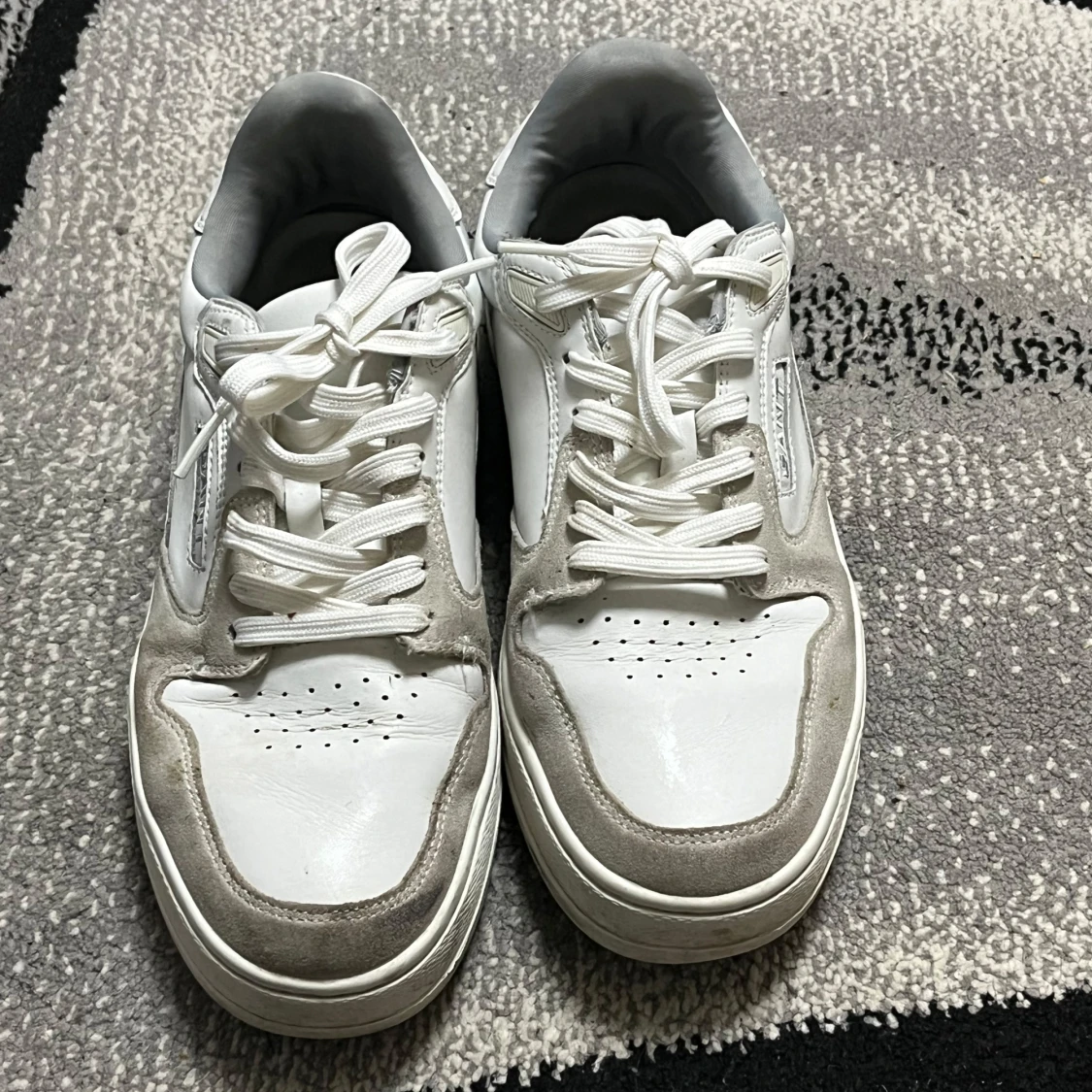 Vita sneakers från Gant i skinn och mocka - 1