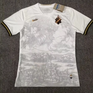 AIK 2023/2024 special edition vit - Säljer en AIK special edition vit fotbolls tröja från 2023/2024. Tröjan är vit och har mönster av moln och en stads siluett • Färg: Vit • Skick: Nytt skick - aldrig använd • Storlek: Finns i alla storlekar (kontakta mig vid val av storlek) • Pris: 337 • märke: Nike • Klubb: AIK