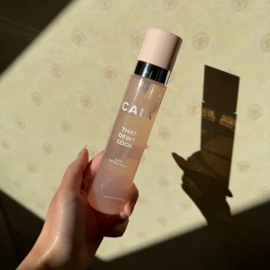 CAIA That Dewy Look Glow Setting Spray - Glow setting spray från CAIA, i princip ny, använd en gång bara🩷🩷