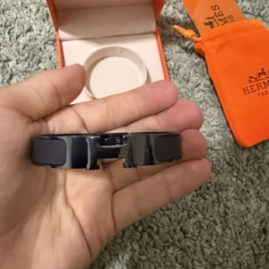 Armband - Helt nya fräscha och eleganta armband som passar alla och passar till alla outfits 💯✨