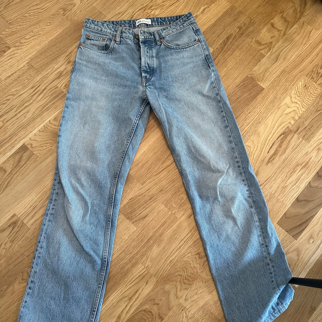 Jeans Zara storlek 38