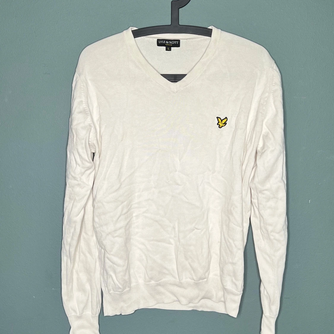 Vit v-ringad tröja från Lyle & Scott