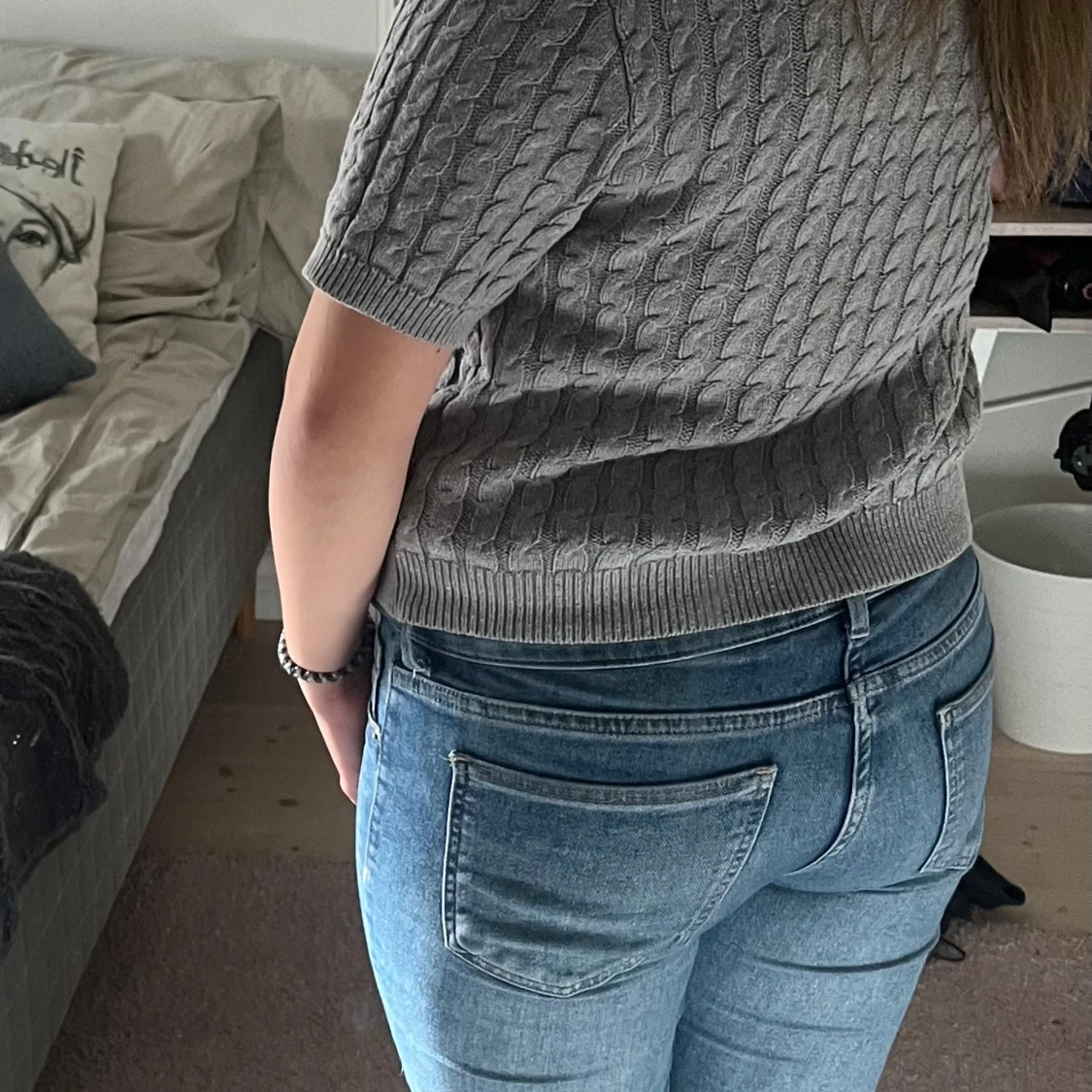 Grå kabelstickad kofta från H&M - 1