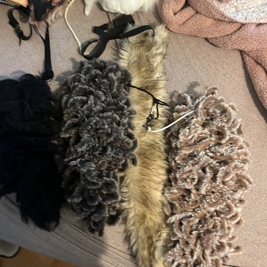 Säljer alla mina Therian saker - 3