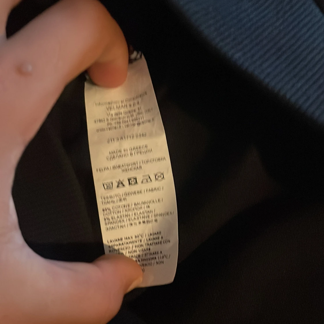 Moschino svart sweatshirt med neonmönster - 4