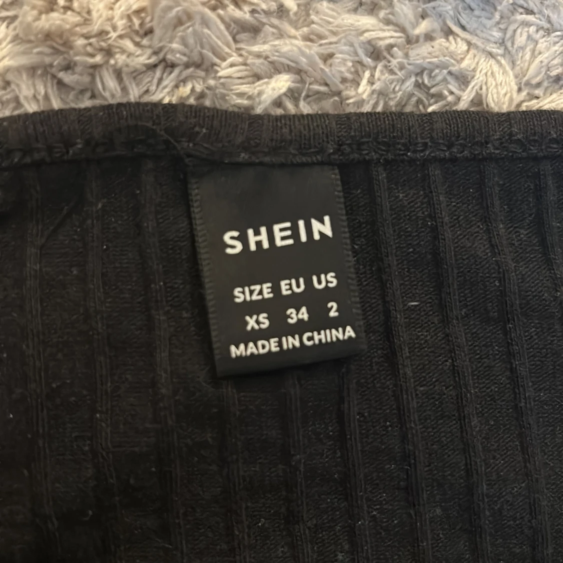 Svart ribbad tubtopp - 1