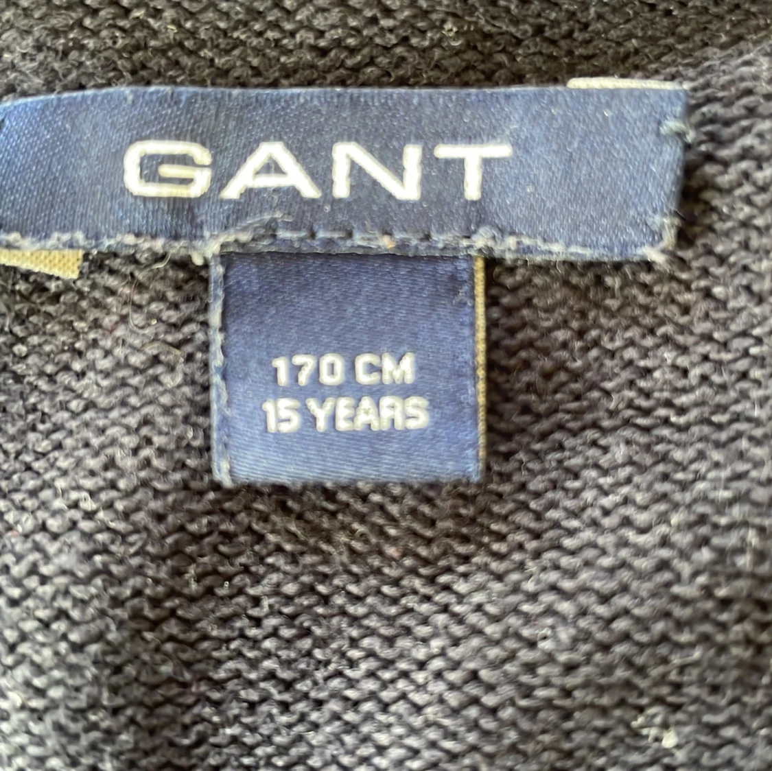 Mörkblå stickad tröja från GANT - 2