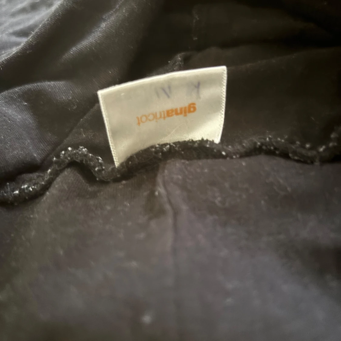 Svarta bootcut byxor från Gina Tricot - 2