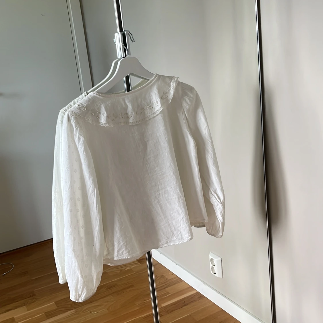 Volangblus från Zara  - 1