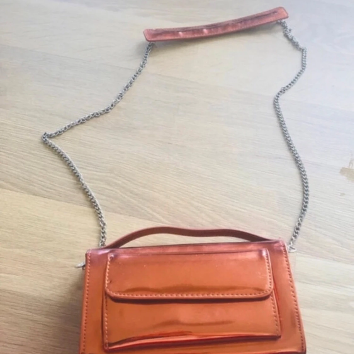 Skimrande väska  - 2