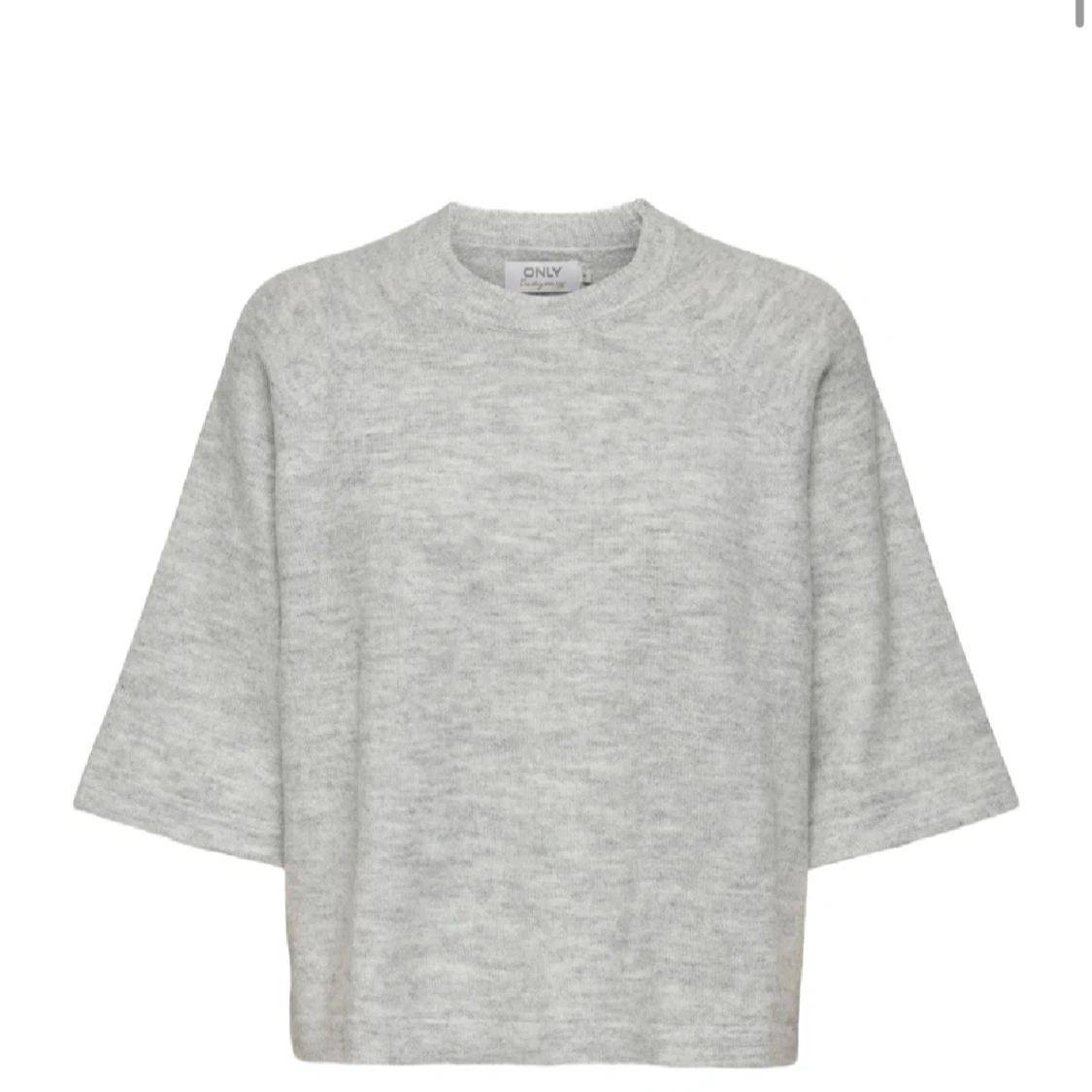 Grå stickad tröja  - 2